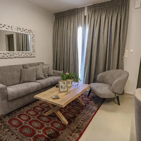 Kotrona Apartment *