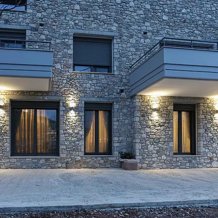 Kotrona Apartment
