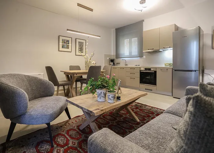 Апартаменты Kotrona *